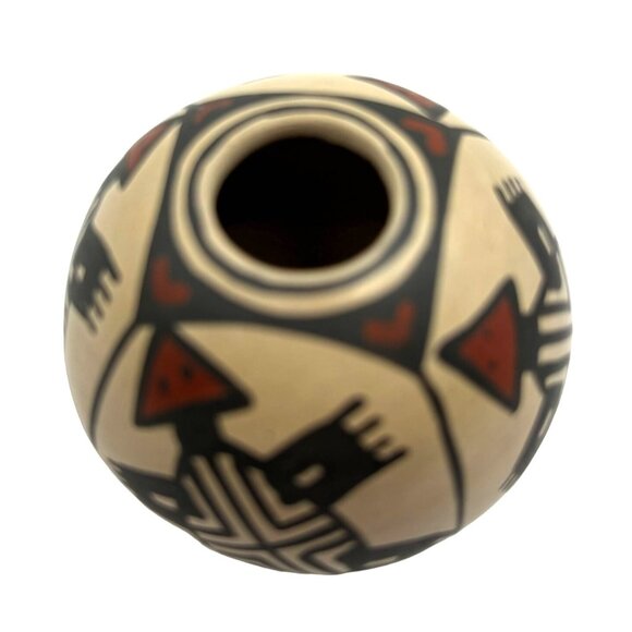 Mata Ortiz Handcrafted Pottery by Martha Hernandez Miniature Pot Turtles - Picture 5 of 8